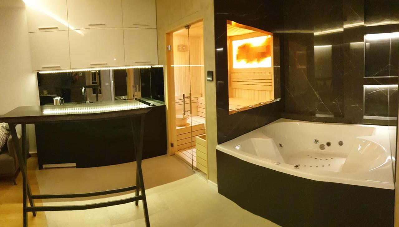 Luxury Spa Suite Belgrade Exterior photo