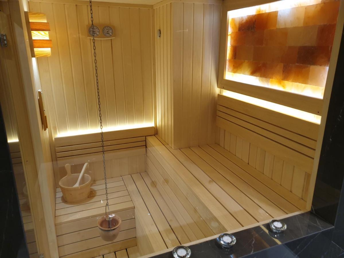 Luxury Spa Suite Belgrade Exterior photo